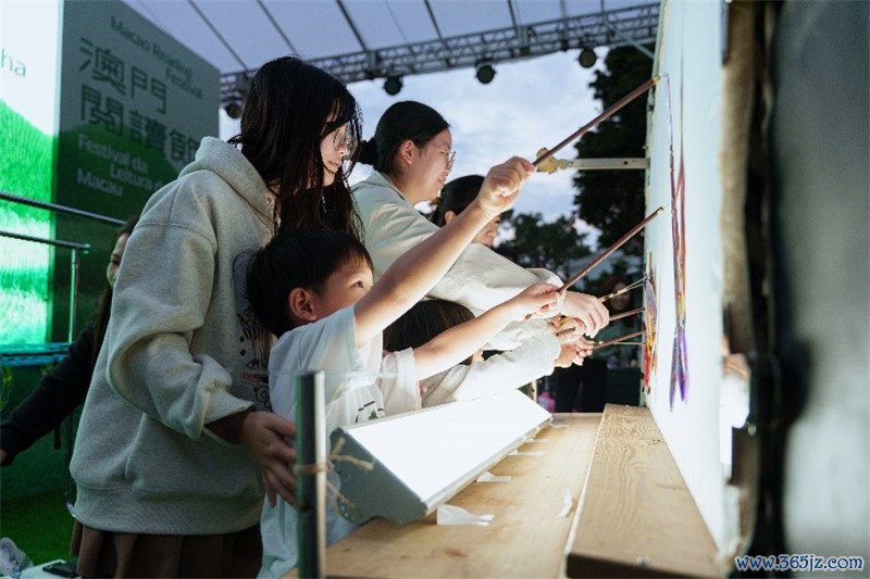 图为皮影戏故事戏院。(澳门特区政府文化局供图)